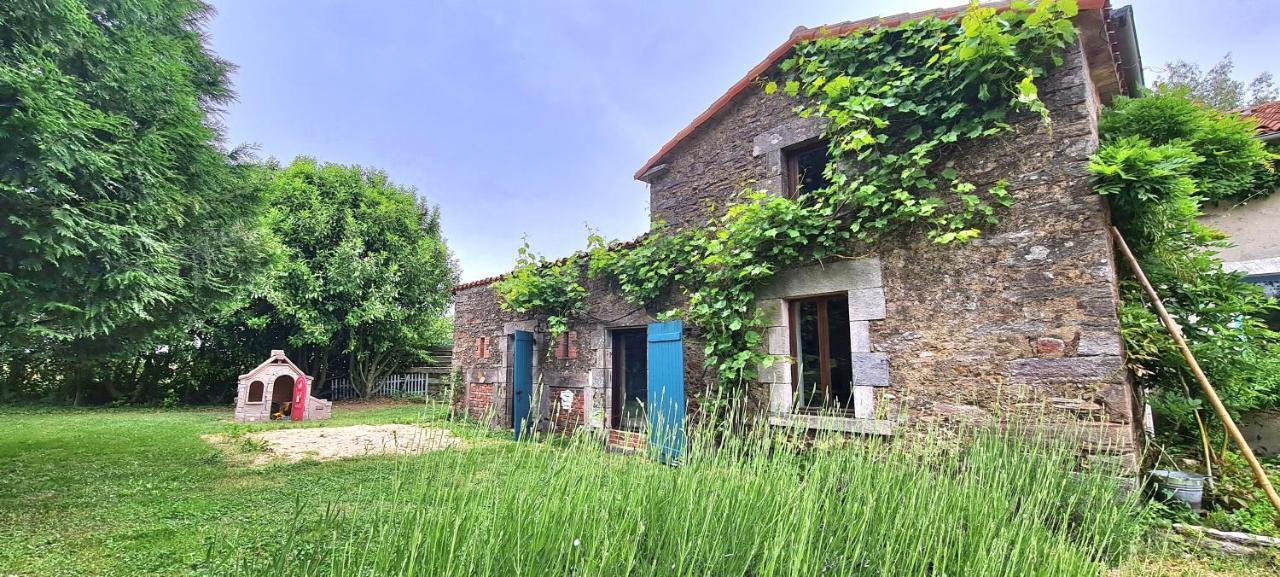 Le Terrier maison de campagne 250 m2 grande capacité 20 couchages, 4500m2 de terrain Villa Saint-Pierre-du-Chemin Exterior foto