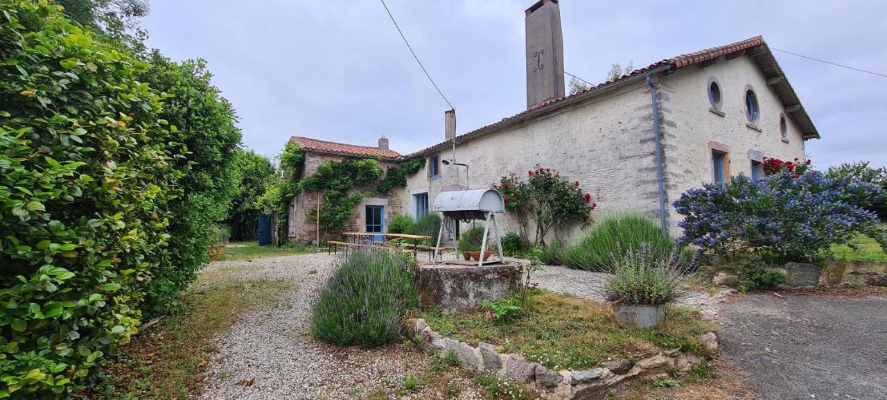 Le Terrier maison de campagne 250 m2 grande capacité 20 couchages, 4500m2 de terrain Villa Saint-Pierre-du-Chemin Exterior foto